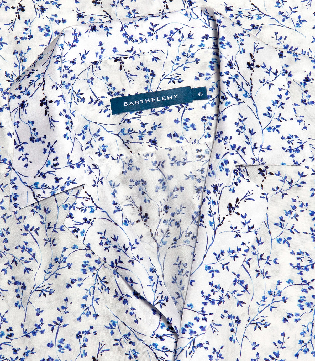 Voyage Auréa Le Fleuriste White Blue | Linen Shirt | Barthelemy Resortwear